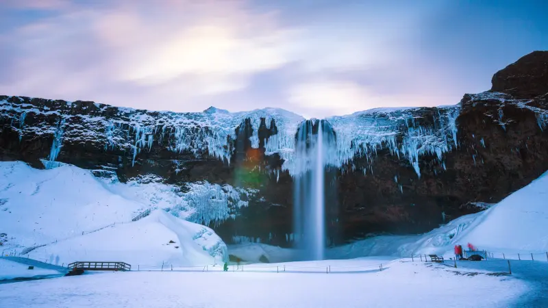 ICELAND ELEMENTS. PIĘĆ ŻYWIOŁÓW ZIMOWEJ ISLANDII