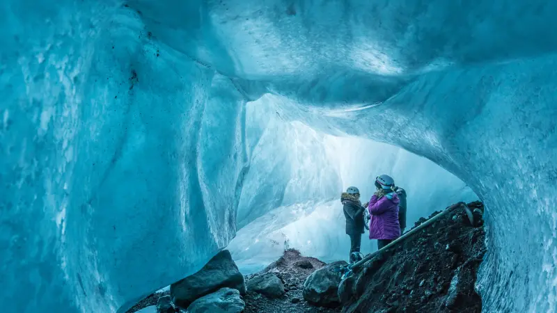 ICELAND ELEMENTS. PIĘĆ ŻYWIOŁÓW ZIMOWEJ ISLANDII — zdjęcie 3