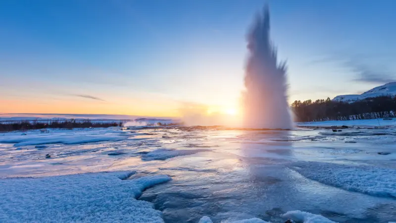 ICELAND ELEMENTS. PIĘĆ ŻYWIOŁÓW ZIMOWEJ ISLANDII — zdjęcie 2