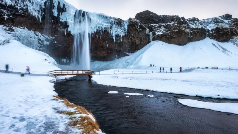 ICELAND ELEMENTS. PIĘĆ ŻYWIOŁÓW ZIMOWEJ ISLANDII