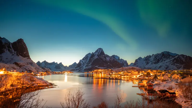 POLOWANIE NA ZORZĘ POLARNĄ WŚRÓD NORWESKICH FIORDÓW